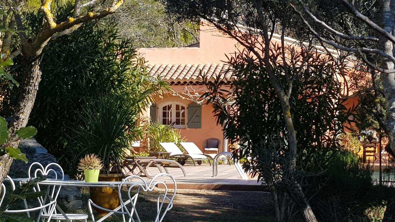 Pierres Blanches Bed & Breakfast Cotignac Exterior foto
