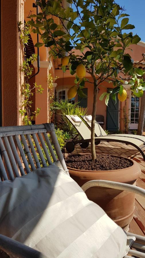 Pierres Blanches Bed & Breakfast Cotignac Exterior foto