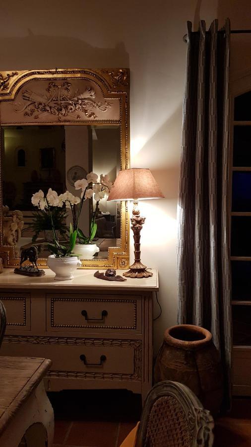 Pierres Blanches Bed & Breakfast Cotignac Exterior foto