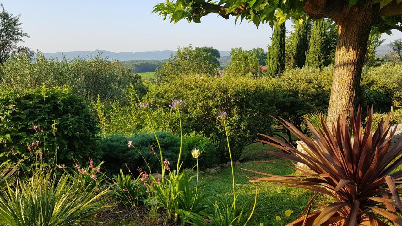 Pierres Blanches Bed & Breakfast Cotignac Exterior foto