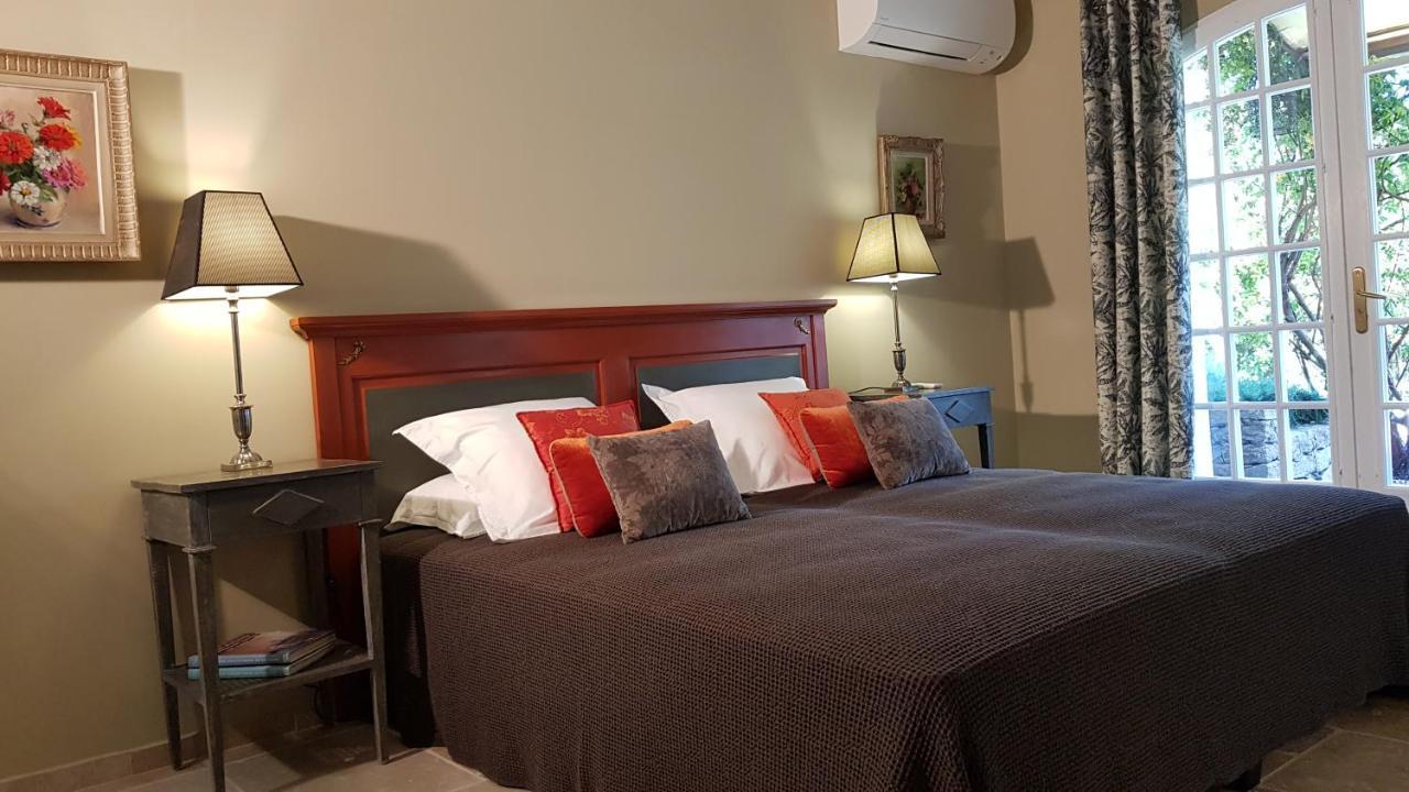 Pierres Blanches Bed & Breakfast Cotignac Exterior foto